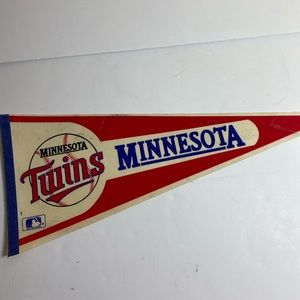 Vintage 80s MLB Minnesota Twins Pennant